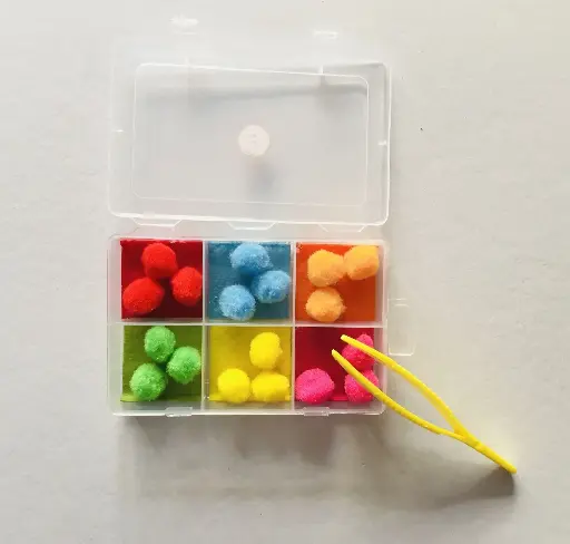 [SKUBB12] SKUBB12 Boredom Busters Busy Bags | Educational DIY toys for kids | Sorting Pompoms for Age 1.5 years above